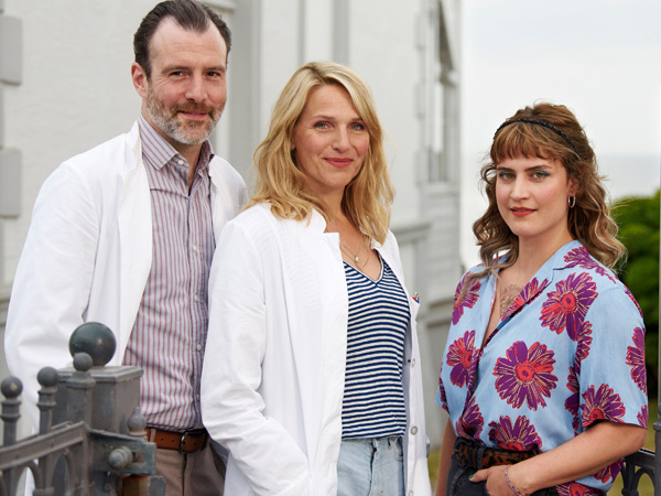 Tanja Wedhorn in "Praxis mit Meerblick"