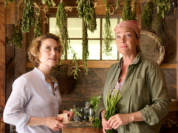 Wanda Perdelwitz in "Ein Sommer im Schwarzwald" auf Romance TV